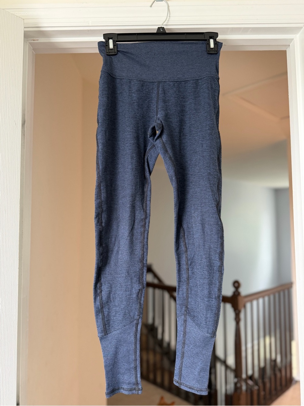 Alo Yoga High Waist Lounge Leggings Heather Navy Ribbed Cuff. Size XS